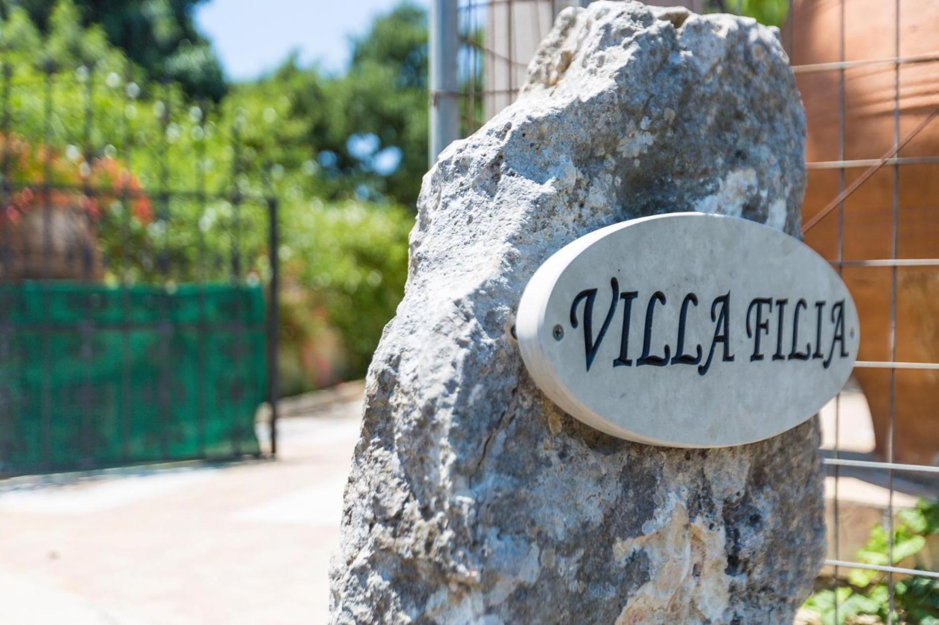 Villa Filia In Prines Exterior photo
